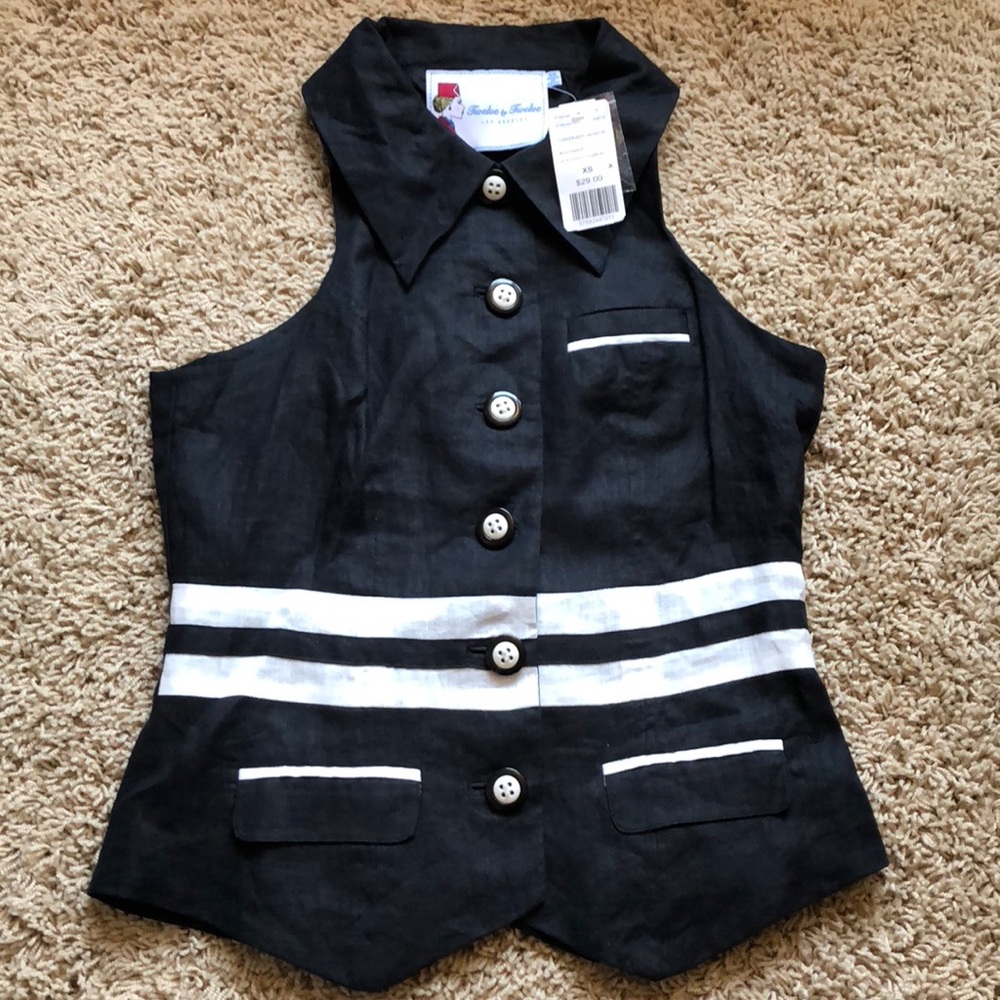 TWELVE BY TWELVE linen button down tank